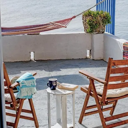 Agistri By The Sea 公寓 *